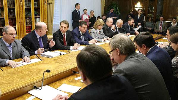 Правовой анализ законодательных процедур и принимаемых на Украине  правовых актов будет проводить специально созданная при Председателе Госдумы рабочая группа