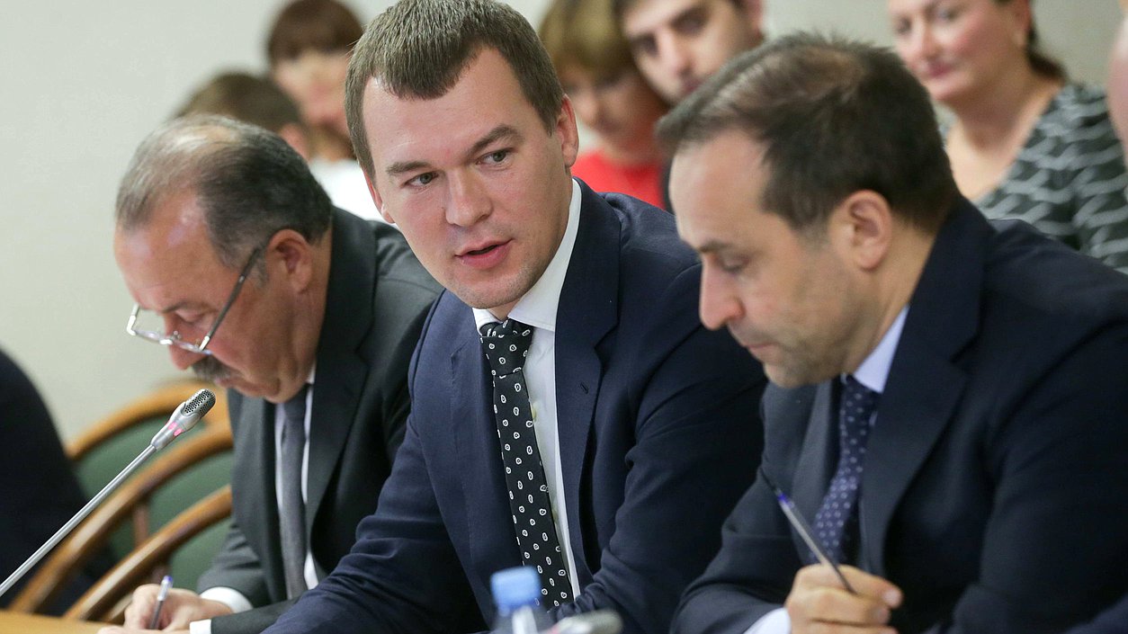 Председатель Комитета по физической культуре, спорту, туризму и делам молодежи Михаил Дегтярев