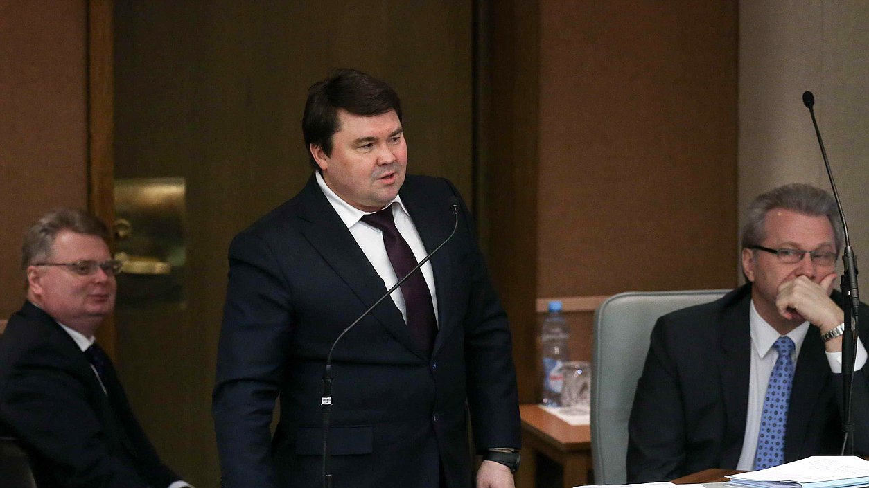 Заместитель директора Федеральной службы войск национальной гвардии РФ – главнокомандующего войсками национальной гвардии РФ Сергей Лебедев. Автор фото: Марат Абулхатин/Фотослужба Государственной Думы
