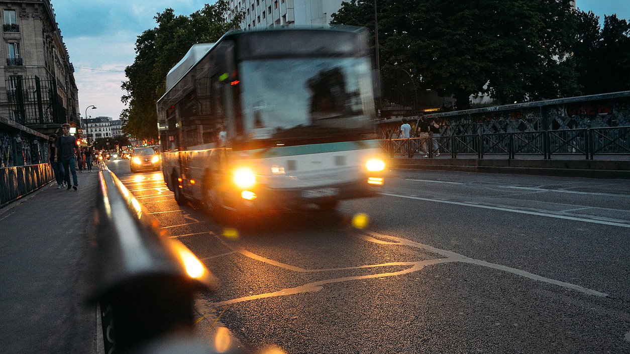 автобус транспорт дорога