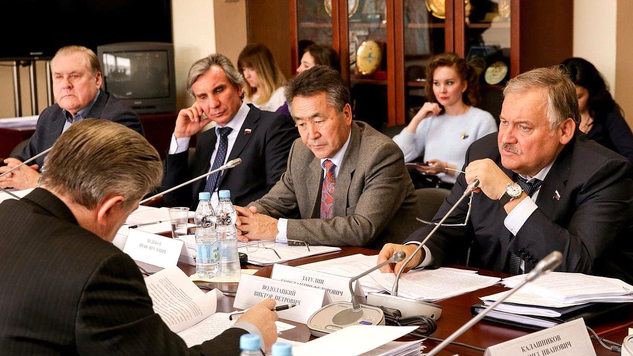 Рассмотрение вопроса "О вопросах СНГ и евразийской интеграции". Автор фото: Марат Абулхатин/Фотослужба Государственной Думы.
