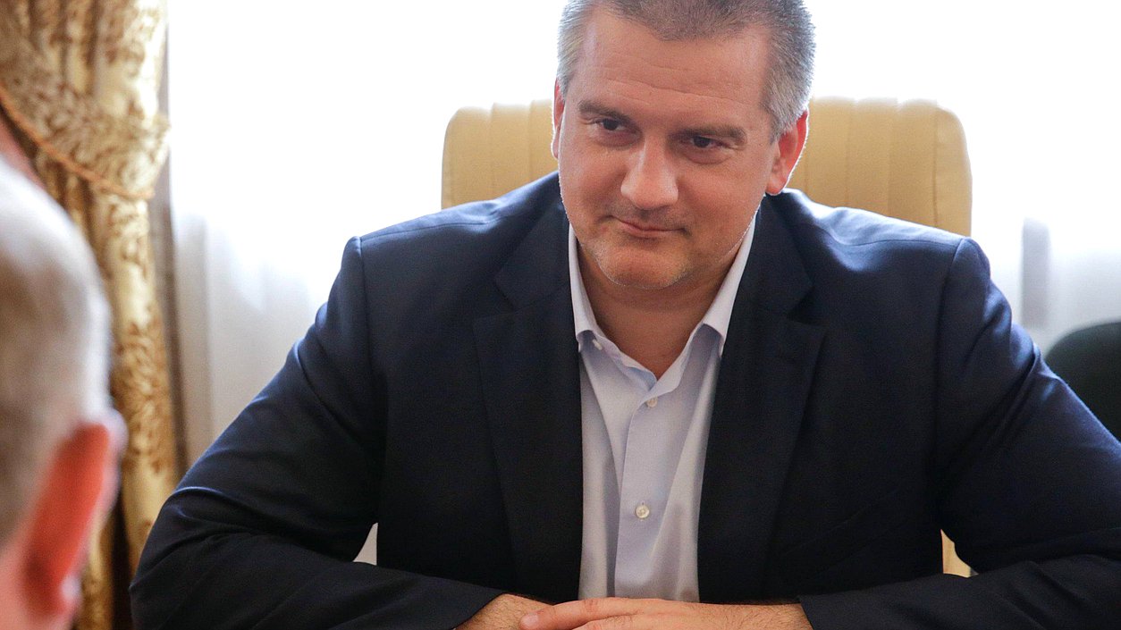 Встреча руководителя фракции Политической партии «КПРФ» Г.А.Зюганова с Главой Республики Крым, Председателем Совета министров Республики Крым С.В.Аксеновым.