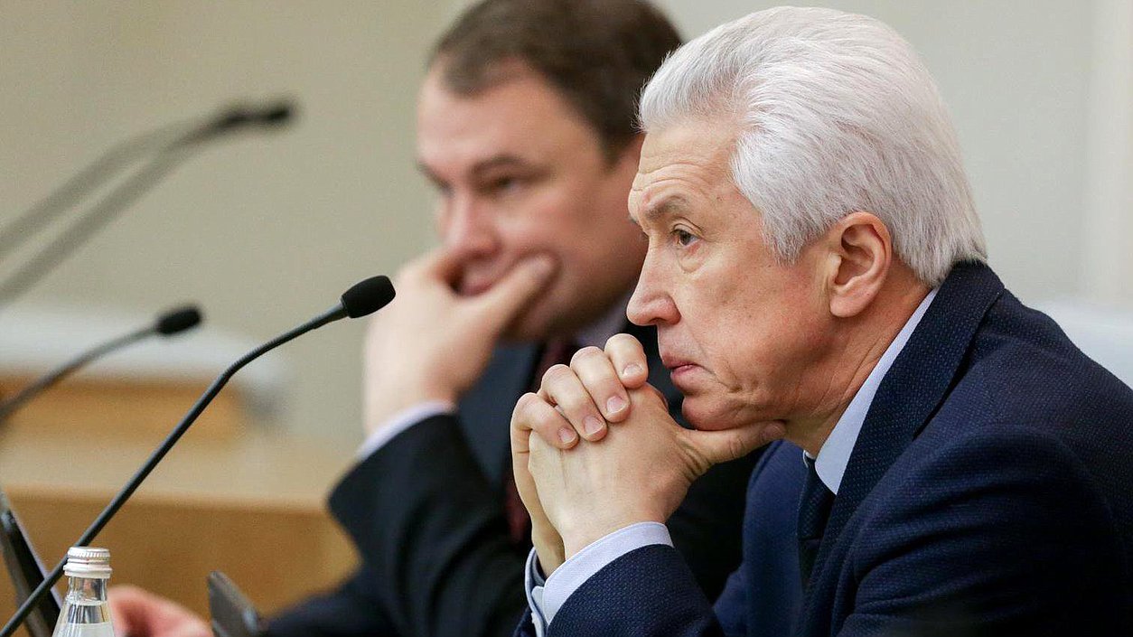 Заместитель Председателя Государственной Думы Владимир Васильев во время пленарного заседания.Фото: Анна Исакова/Фотослужба Государственной Думы.