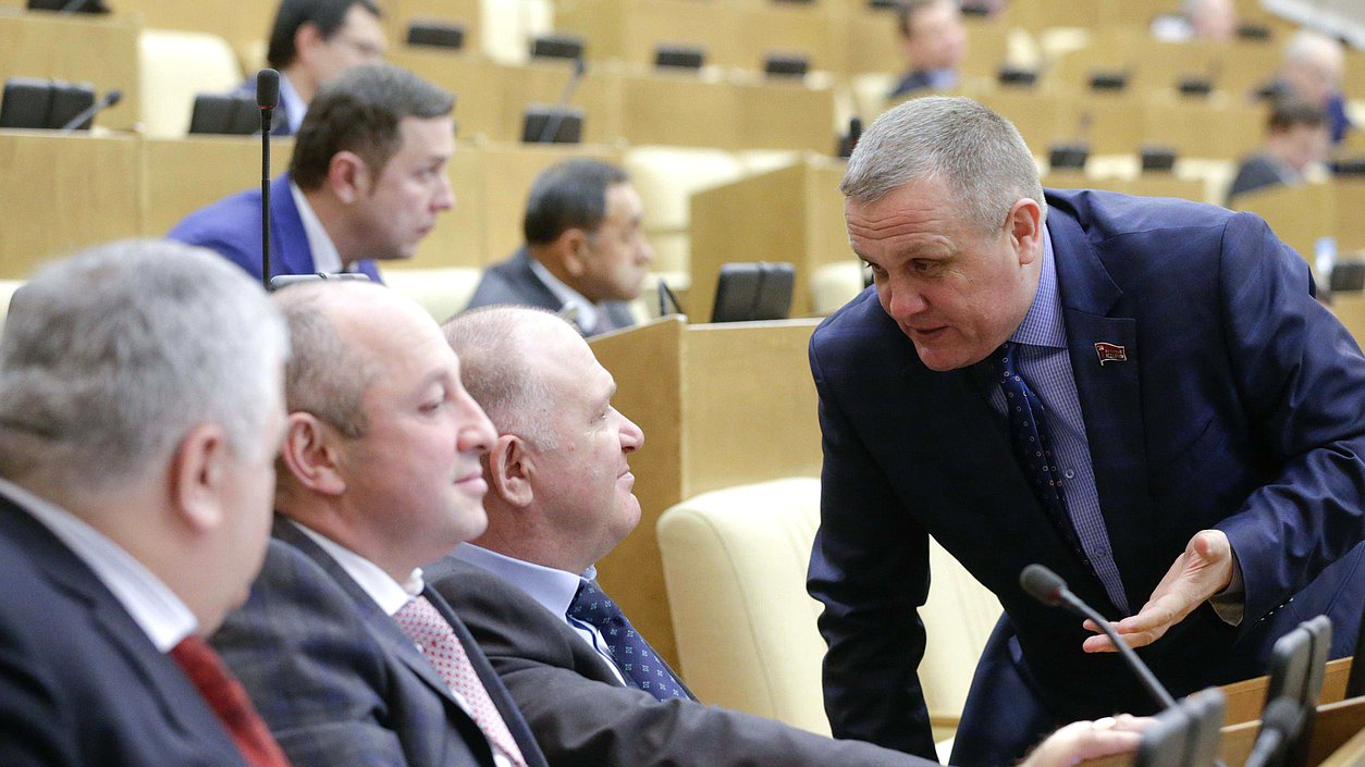 В рамках «правительственного часа» депутаты рассмотрели информацию Министра Российской Федерации по делам Северного Кавказа Льва Кузнецова. 

