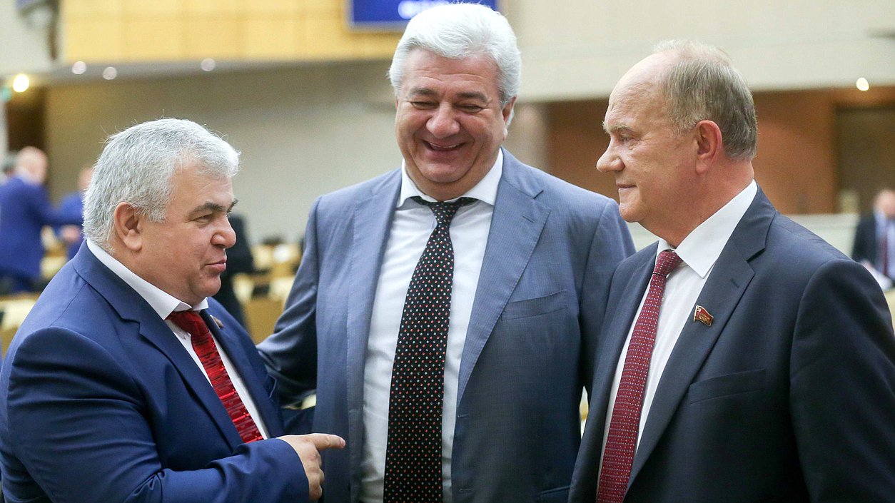 Руководитель фракции КПРФ Геннадий Зюганов