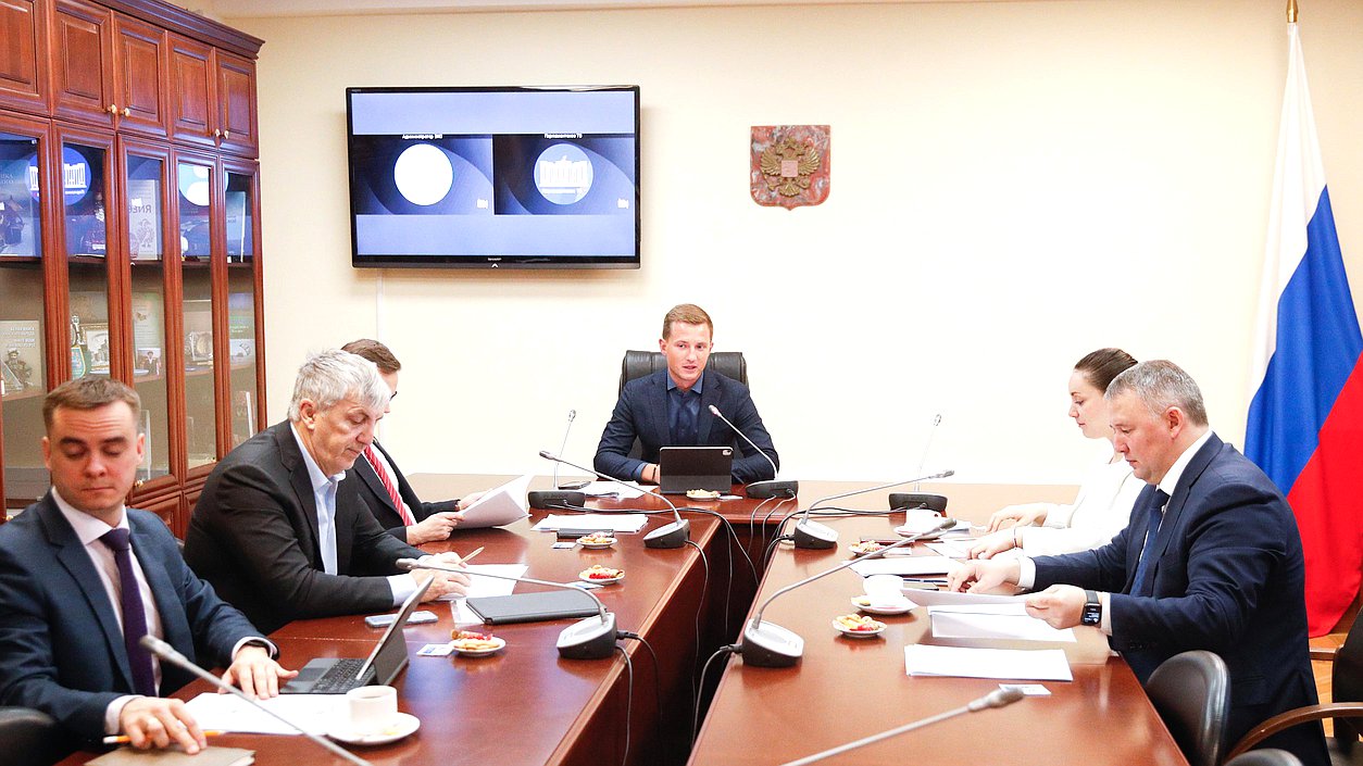 Заседание Комитета по молодежной политике