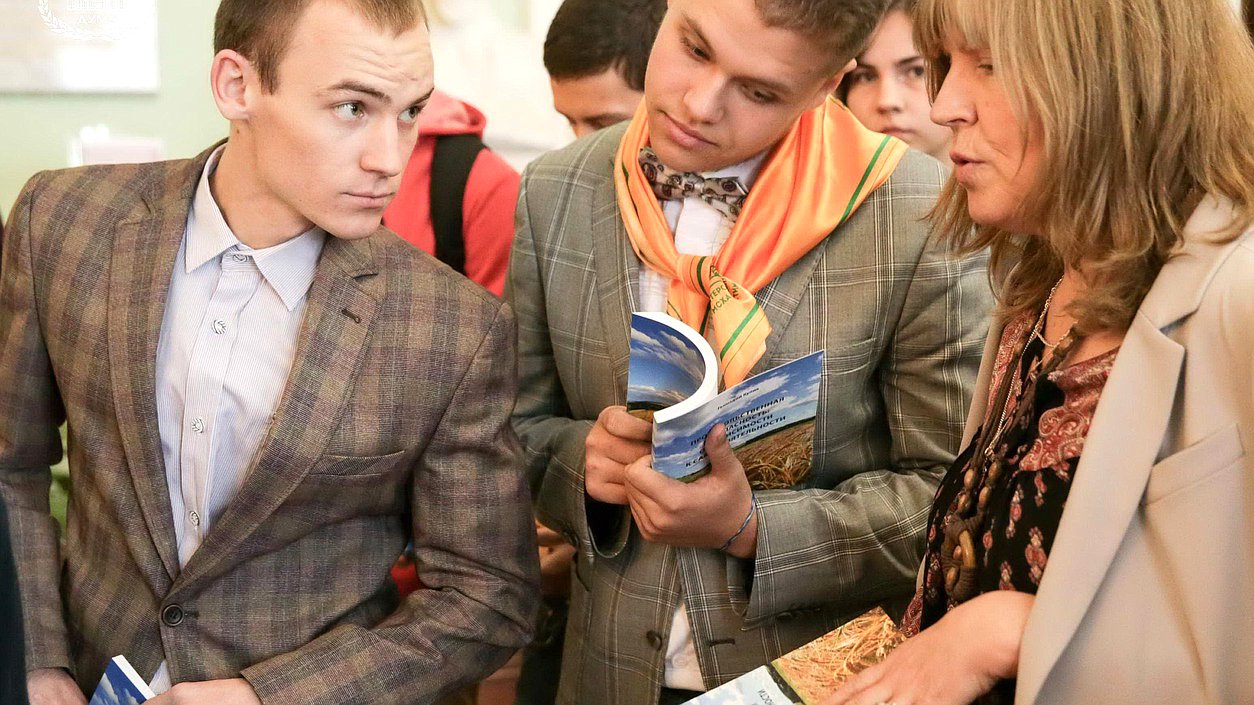 Презентация книги Г.В. Кулика "Продовольственная безопасность: от зависимости к самостоятельности". Автор фото: Анна Исакова/Фотослужба Государственной Думы