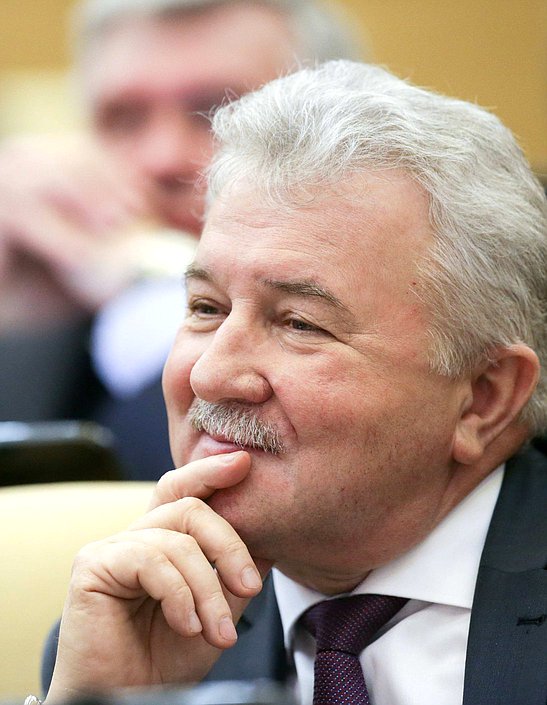 Председатель Комитета по транспорту и строительству Евгений Москвичев