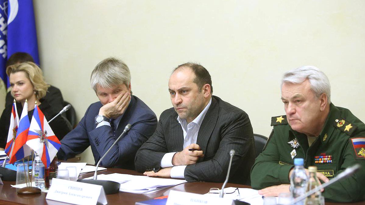 Круглый стол Комитета Государственной Думы по физической культуре, спорту и делам молодежи на тему «Спортивная молодежь – опора России. Совершенствование законодательной базы как основа дальнейшего развития спорта».


