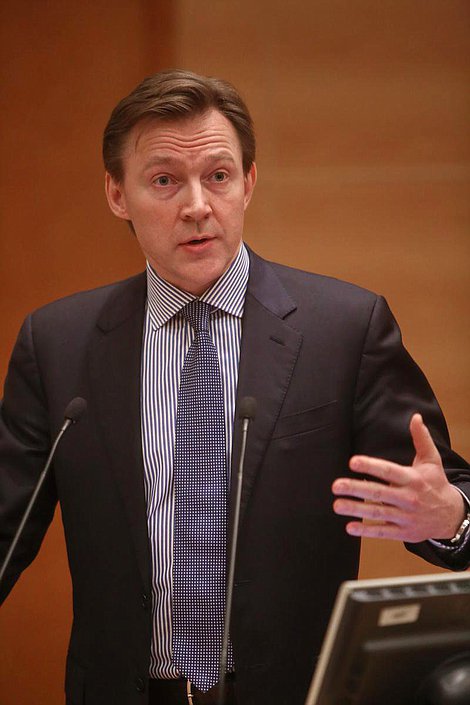 Парламентские слушания Комитета Государственной Думы по международным делам на тему «Россия – Запад: что возобладает – логика противостояния или логика взаимодействия?». 
