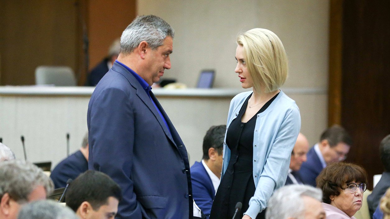 Член Комитета по образованию и науке Алена Аршинова