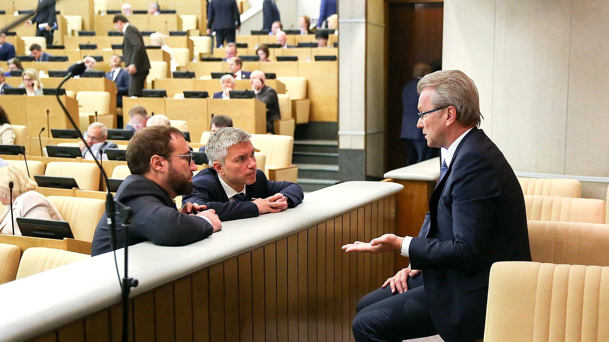 Полномочный представитель Президента РФ в Государственной Думе Гарри Минх