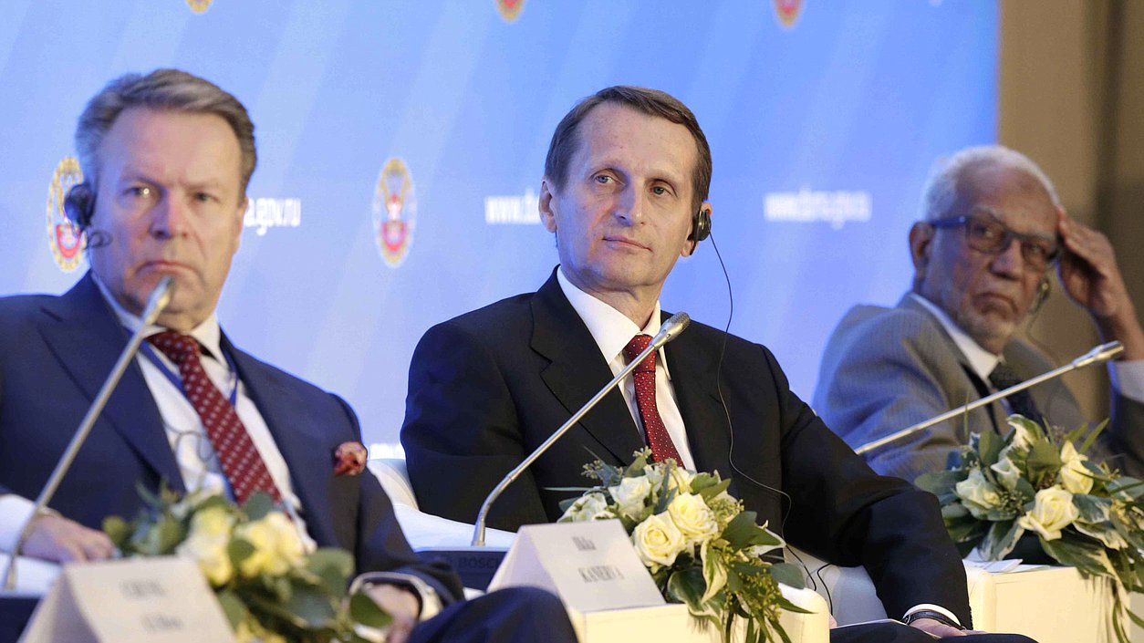 Пленарное заседание IV Международного парламентского форума «Роль парламентов в обеспечении международной безопасности в современных условиях». 
