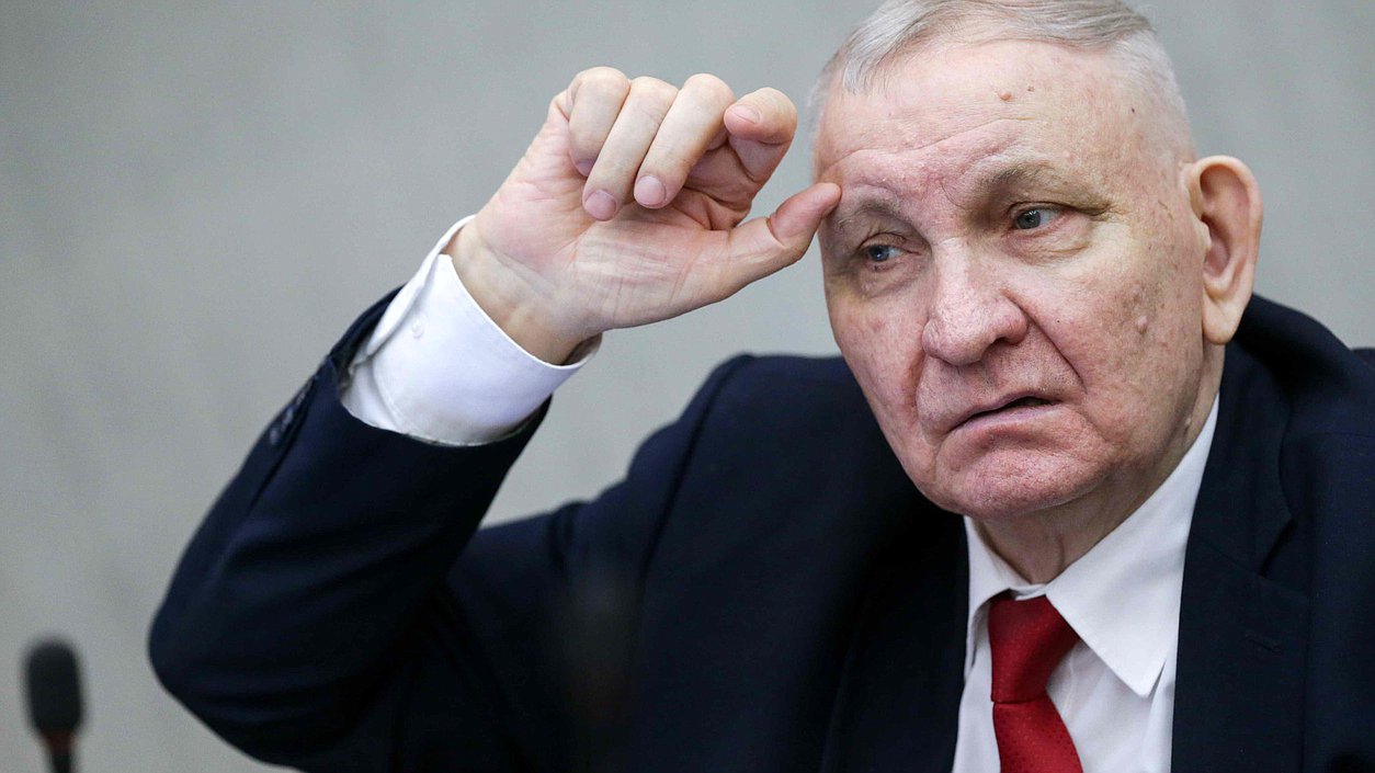 Заместитель Председателя Комитета по контролю и Регламенту Алексей Пономарёв