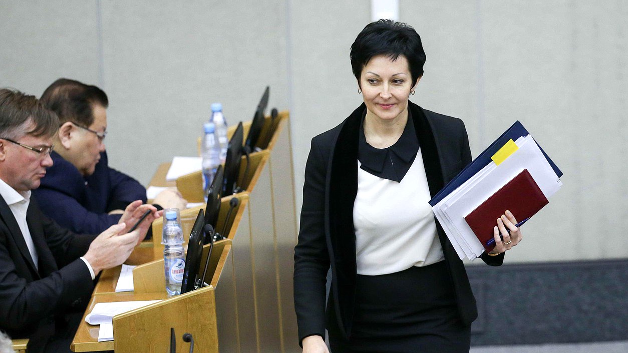 Заместитель председателя Комитета по региональной политике и проблемам Севера и Дальнего Востока Оксана Бондарь. Автор фото: Марат Абулхатин/Фотослужба Государственной Думы