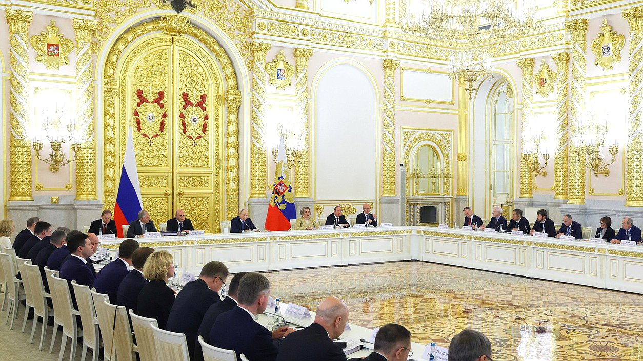 Заседание Совета по стратегическому развитию и национальным проектам. Фото: kremlin.ru