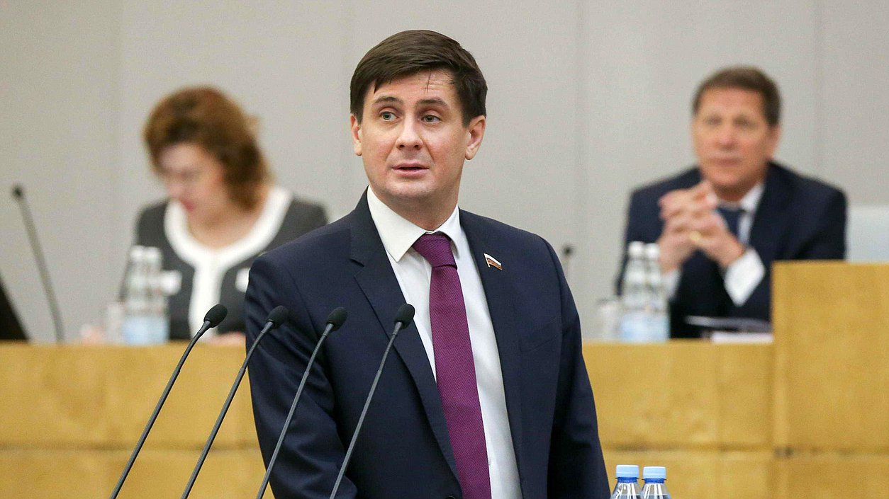 Член Комитета по информационной политике, информационным технологиям и связи Вадим Деньгин. Автор фото: Марат Абулхатин/Фотослужба Государственной Думы