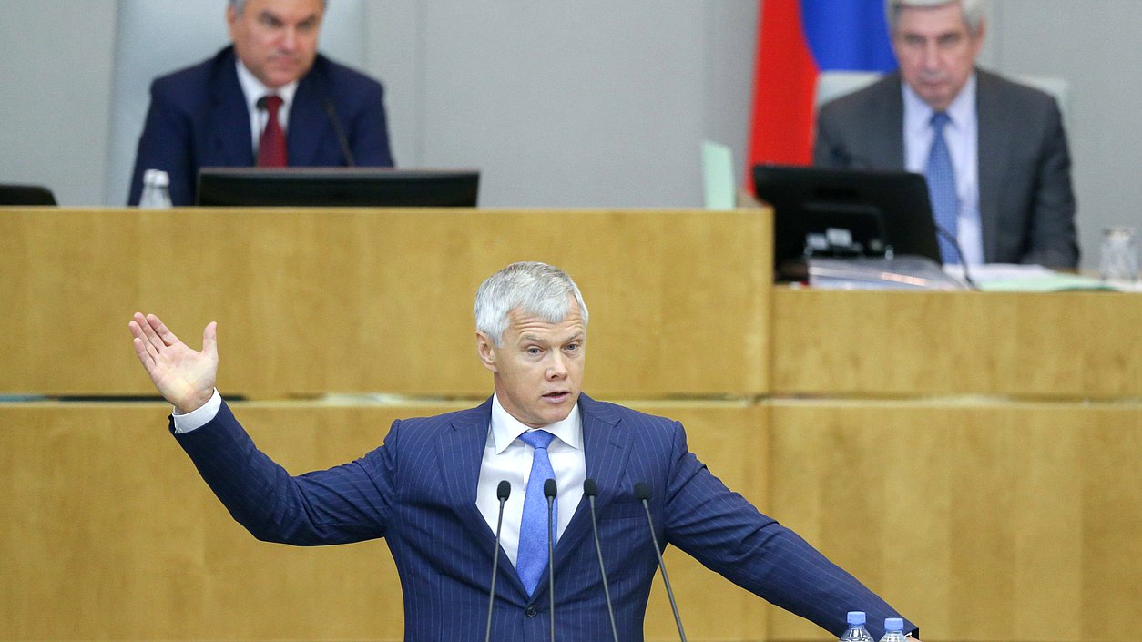 Первый заместитель Председателя Комитета по экономической политике, промышленности, инновационному развитию и предпринимательству Валерий Гартунг
