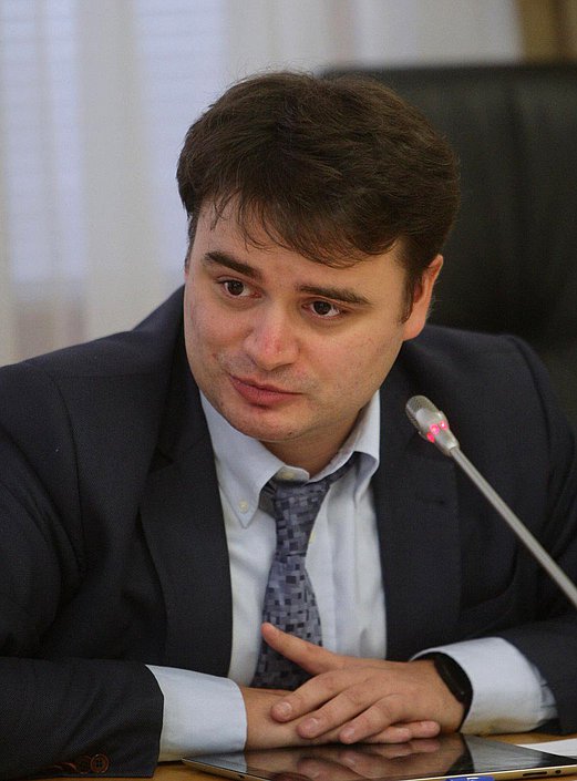   Круглый стол по вопросу законопроекта "О промышленной политике в Российской Федерации"