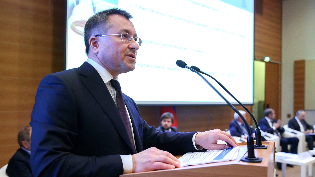 Президент АО «Санкт-Петербургская Международная Товарно-сырьевая Биржа» (АО «СПбМТСБ») Алексей Рыбников