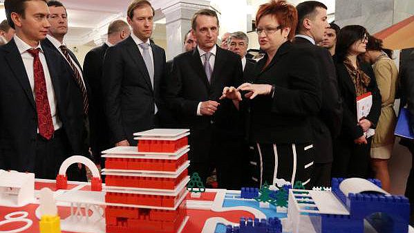 Председатель Государственной Думы Сергей Нарышкин посетил выставку «Индустриальные парки как фактор промышленного развития» 