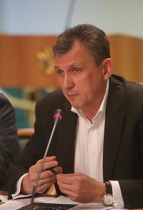 Расширенное заседание Комитета Государственной Думы по информационной политике, информационным технологиям и связи на тему «Телемедицина: проблемы и перспективы». 

