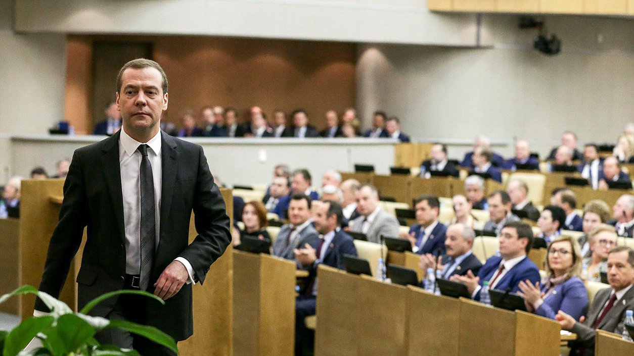 Премьер-министр РФ Дмитрий Медведев после выступления с ежегодным отчетом правительства РФ в Государственной Думе. Автор фото: Анна Исакова/Фотослужба Государственной Думы.