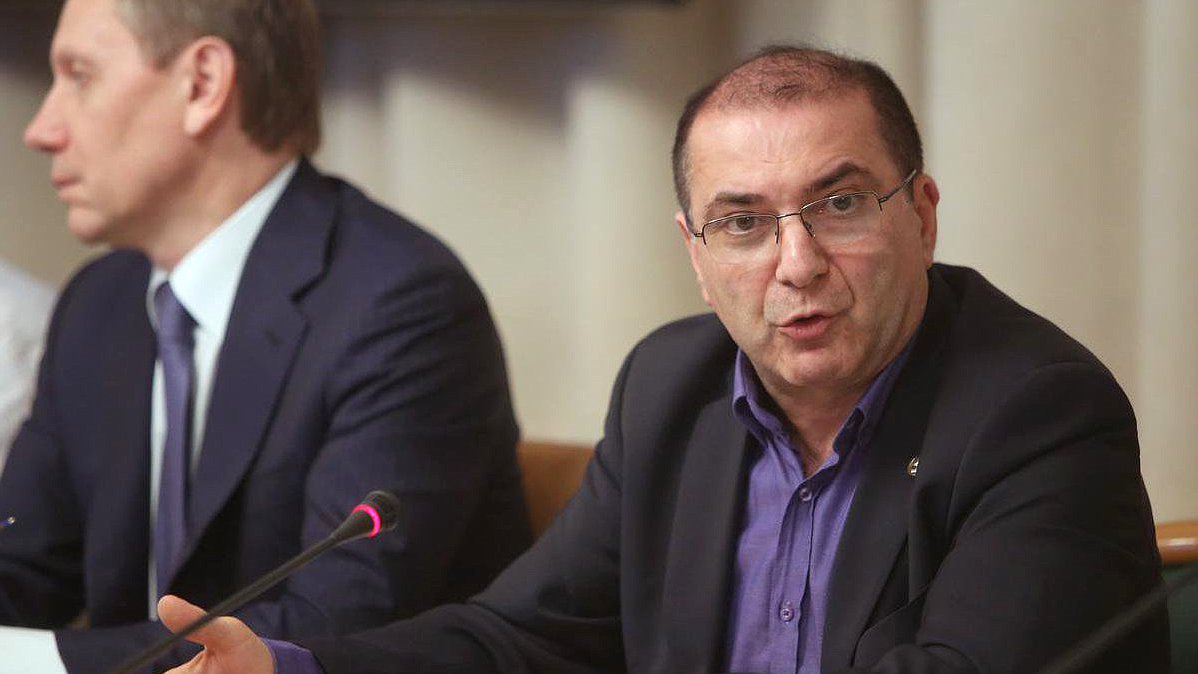«Круглый стол» Комитета Государственной Думы по финансовому рынку на тему «О роли банков в преодолении кризиса и оживлении экономики России». 

