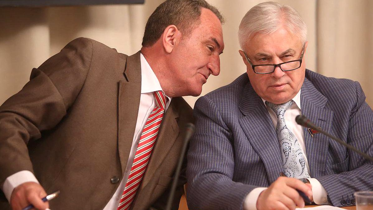 Расширенное заседание секции Высшего экологического совета на тему «Актуальные проблемы правового регулирования создания лесопарковых зеленых поясов крупных городов».
