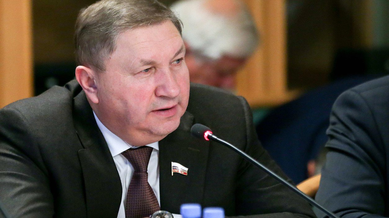 Член Комитета по аграрным вопросам Сергей Яхнюк