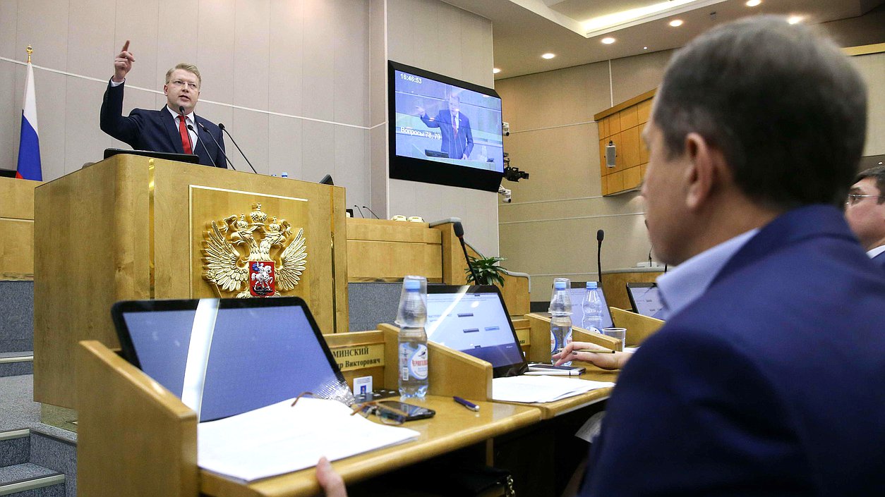 Заместитель председателя Политической партии "Российская объединенная демократическая партия "Яблоко" Николай Рыбаков. Автор фото: Марат Абулхатин/Фотослужба Государственной Думы