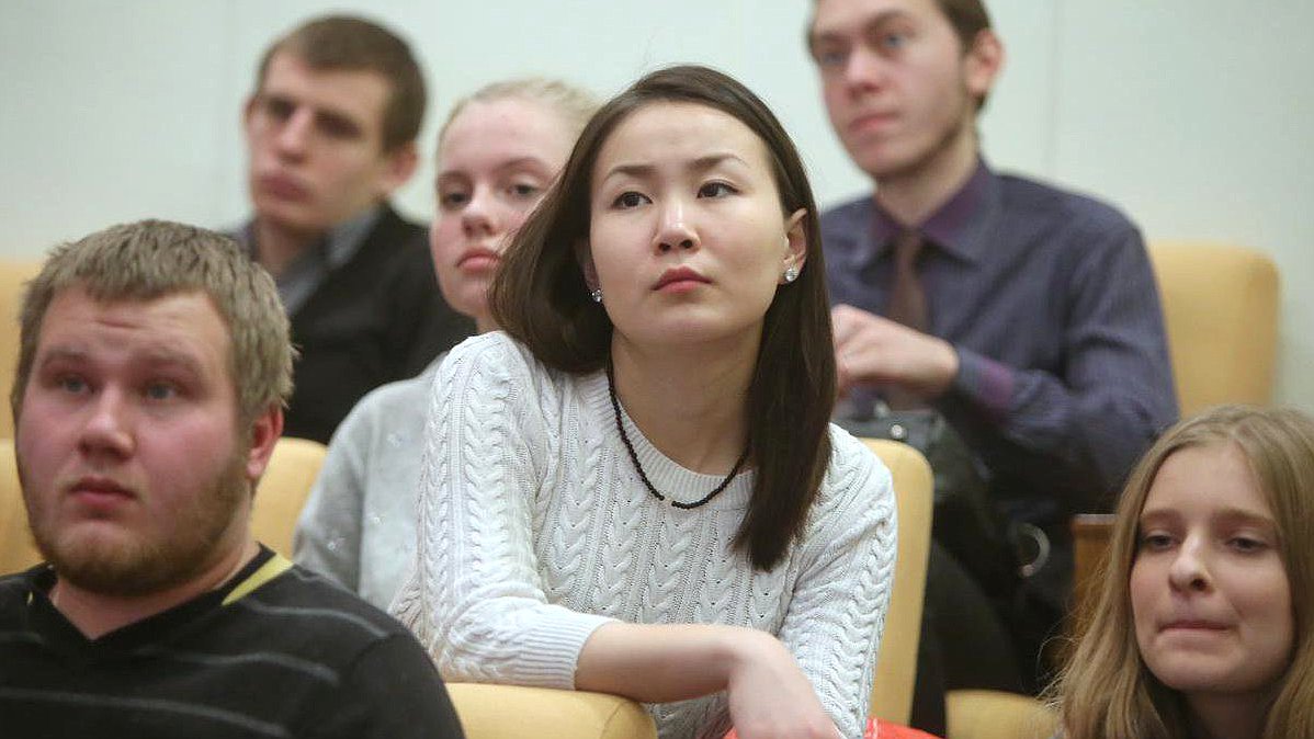 Лекция «2015 год – год света. Эффективные преобразования и генерация света». Лектор – лауреат Нобелевской премии, депутат Государственной Думы Ж.И.Алферов. 

