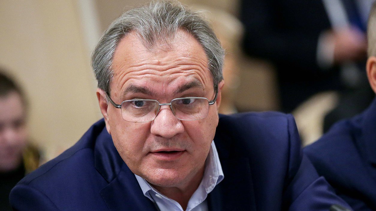 Секретарь Общественной палаты РФ Валерий Фадеев