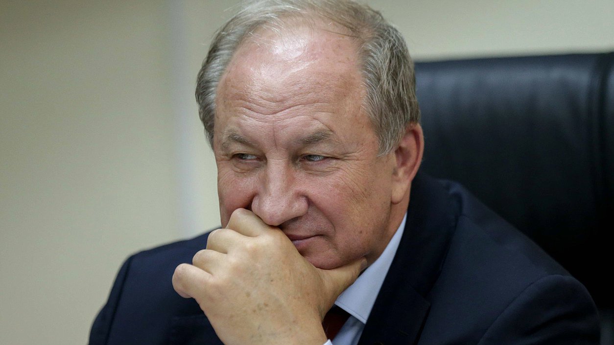Первый заместитель Председателя Комитета по делам национальностей Валерий Рашкин