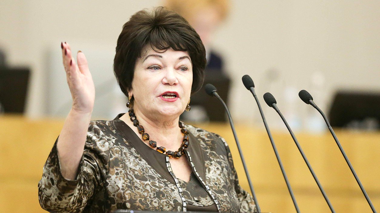 Председатель Комитета по вопросам семьи, женщин и детей Тамара Плетнева