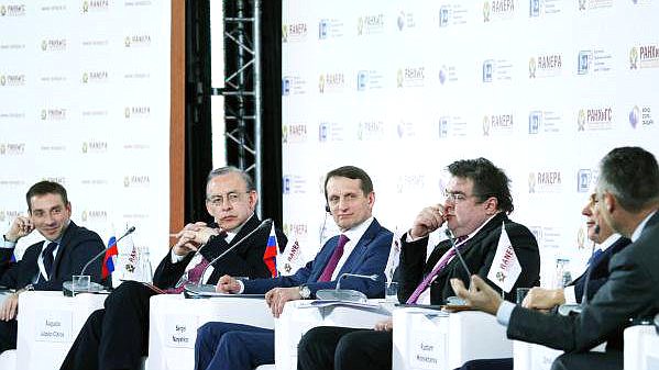 Сергей Нарышкин  выступил  модератором на пленарной дискуссии «Doing Business in Russia 2.0», проходящей в рамках Гайдаровского форума - 2014