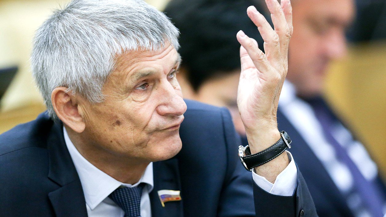 Заместитель Председателя Комитета по аграрным вопросам Алексей Лавриненко