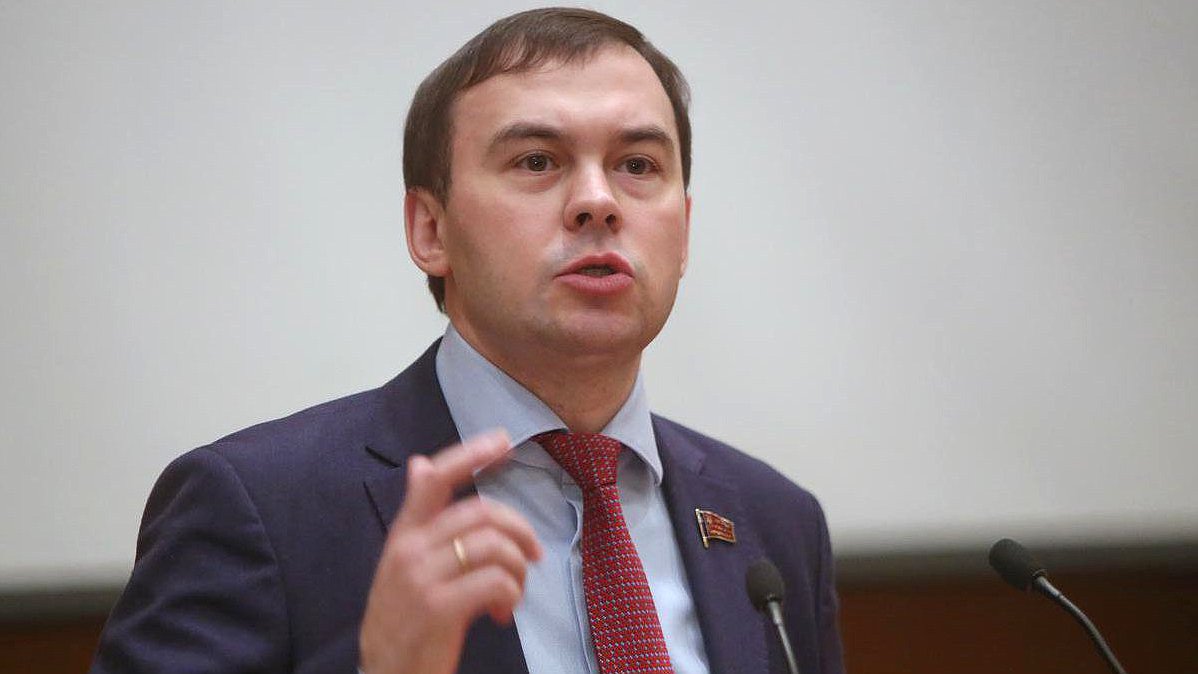 Заседание Общественной молодежной палаты (Молодежного парламента) при Государственной Думе. 

