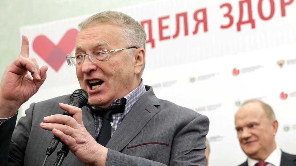 Открытие специальной выставки "Неделя здорового сердца", организованная Комитетом Государственной Думы по охране здоровья совместно с Минздравом России. Мероприятие приурочено к окончанию Национального года борьбы с сердечно-сосудистыми заболеваниями, объявленного Президентом России Владимиром Путиным. 


