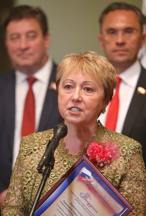 Открытие выставки «Лен в России», посвященной проблемам льноводства и льнопереработки. 

