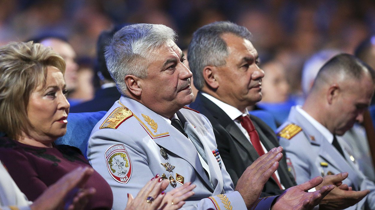 Председатель Совета Федерации Валентина Матвиенко, Министр внутренних дел РФ Владимир Колокольцев	и Министр обороны РФ Сергей Шойгу