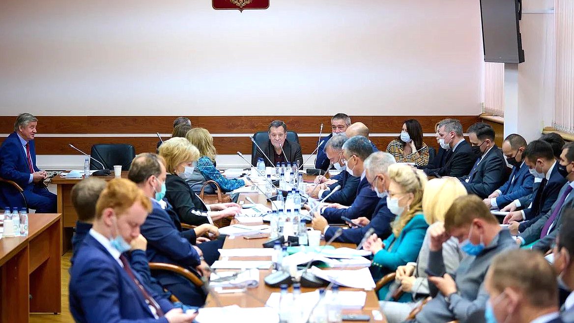 Заседание Комитета по бюджету и налогам