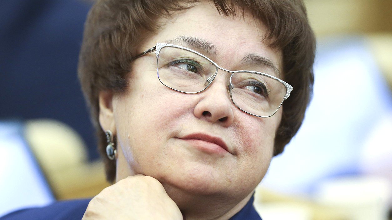 Заместитель председателя Комитета по бюджету и налогам Надежда Максимова