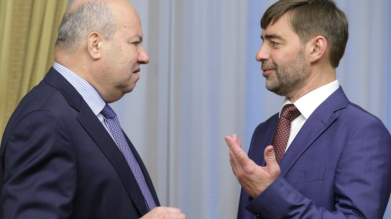 Встреча Председателя Государственной Думы
Федерального Собрания Российской Федерации С.Е.Нарышкина
с группой депутатов Европейского парламента 
«За новый диалог с Россией» 
во главе с евродепутатом от Франции Н.Морано.
