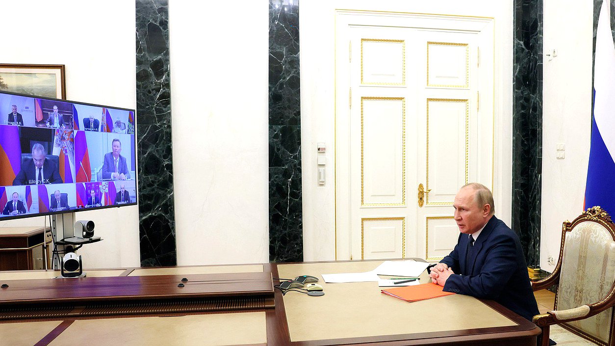 Совещание с постоянными членами Совета Безопасности. Фото: kremlin.ru