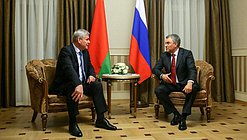 Председатель Палаты представителей Национального собрания Республики Беларусь Владимир Андрейченко и Председатель Государственной Думы Вячеслав Володин