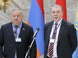 Chairman of the Committee on Defence Vladimir Shamanov and Chairman of the Committee on Issues of the Commonwealth of Independent States and Contacts with Fellow Countryman Leonid Kalashnikov