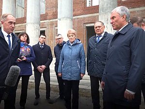 Вячеслав Володин сегодня работает в своем избирательном округе в Саратове