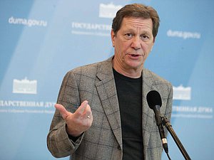Первый заместитель Председателя Государственной Думы Александр Жуков