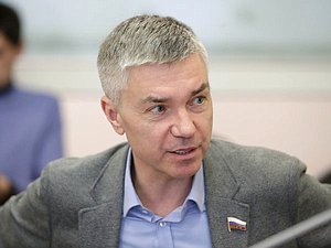 Член Комитета по физической культуре и спорту Евгений Ревенко